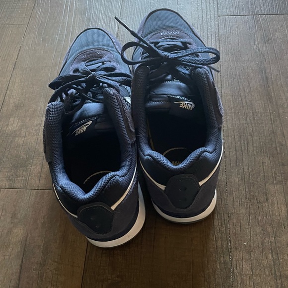 Blue Nikes - Picture 4 of 6